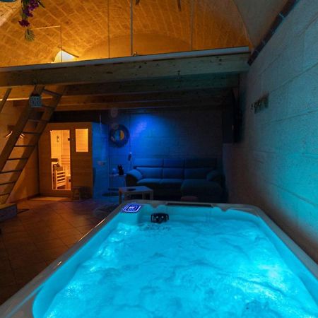 Suite16 & Spa Barletta Luaran gambar